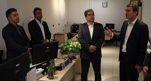 بازدید مدیر عامل بانک سینا از مرکز ارتباط با مشتریان و واحدهای مستقر در ساختمان میر عماد بازدید مدیر عامل بانک سینا از مرکز ارتباط با مشتریان و واحدهای مستقر در ساختمان میر عماد