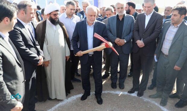 آغاز ساخت نیروگاه خورشیدی ۱۰ مگاواتی از سوی بانک دی آغاز ساخت نیروگاه خورشیدی ۱۰ مگاواتی از سوی بانک دی
