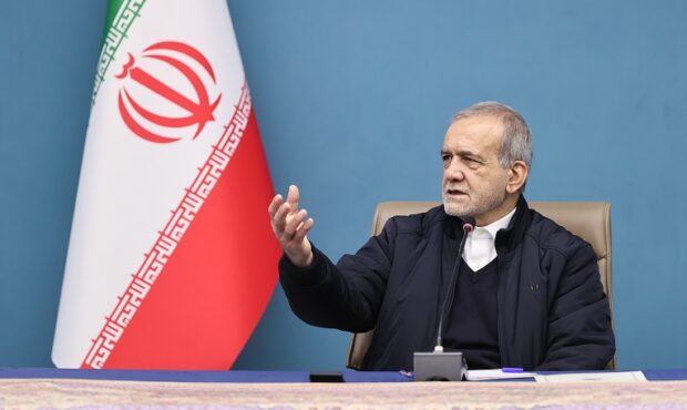 پزشکیان: برای جمع‌آوری گازهای فلر نباید یک ساعت را هم از دست بدهیمان: برای جمع‌آوری گازهای فلر نباید یک ساعت را هم از دست بدهیم