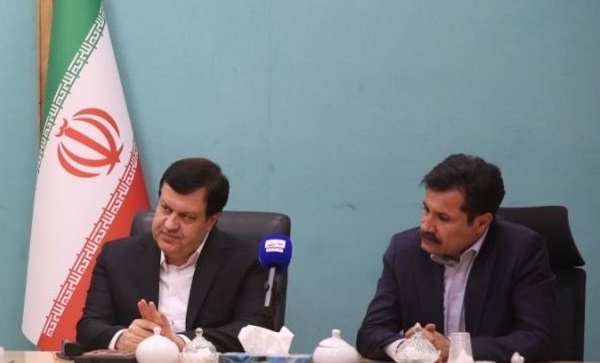 معاون رییس جمهوری و مدیرعامل بانك ملت با محور كمك به تولید و اشتغال در مناطق كمتر توسعه یافته دیدار و گفت و گو كردند