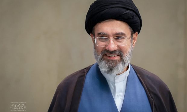 رهبر انقلاب: استمرار قدرت ایران نسبت مستقیمی با مساله افزایش جمعیت دارد