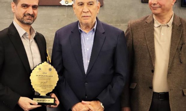نشان افتخار جشنواره ملی بهرهوری برای «دیدار» نشان افتخار جشنواره ملی بهرهوری برای «دیدار»