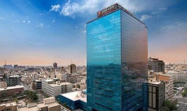 جهش ۹۵ درصدی درآمدهای بانك ملت در ۲ ماه نخست سال ۱۴۰۵ جهش ۹۵ درصدی درآمدهای بانك ملت در ۲ ماه نخست سال ۱۴۰۵