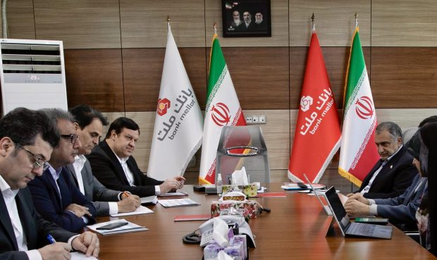 نشست مشترك مدیرعامل بانك ملت و رییس دانشگاه صنعتی شریف با موضوع حمایت از تولیدات علمی و فناورانه نشست مشترك مدیرعامل بانك ملت و رییس دانشگاه صنعتی شریف با موضوع حمایت از تولیدات علمی و فناورانه