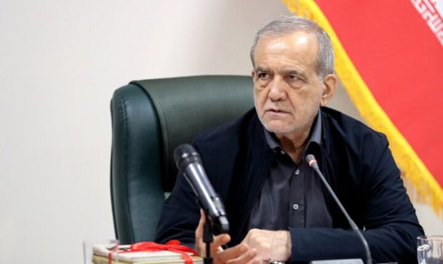 با تمام افرادی که بتوانند گرهای از مشکلات مردم بگشایند، همکاری خواهم کرد با تمام افرادی که بتوانند گرهای از مشکلات مردم بگشایند، همکاری خواهم کرد