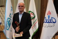 در دهمین اجلاس سراسری رضایتمندی مشتری، تندیس زرین اعتماد مشتری به بیمه دی رسيد